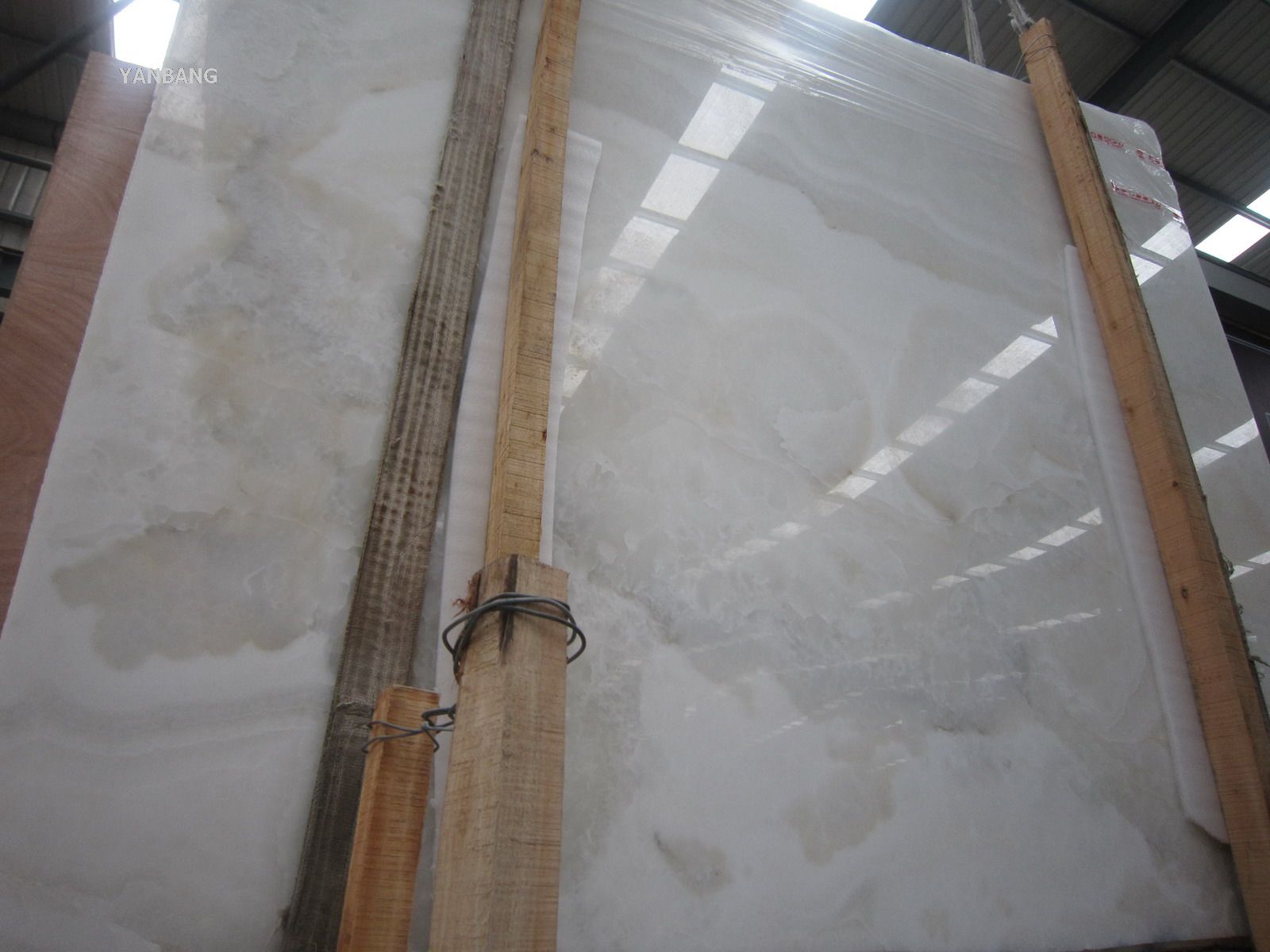 Snow white onyx