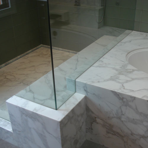 Marble tub surround